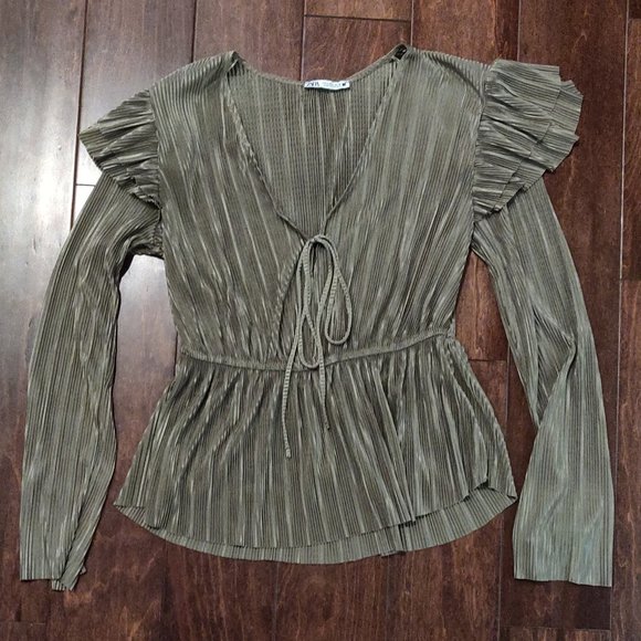 Zara Olive Green Acordian Fabric Top SIZE SMALL - Picture 1 of 5